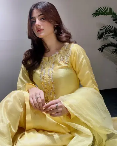 Elite Model - DHA Karachi Escorts